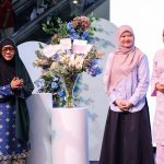 Perempuanmembaca